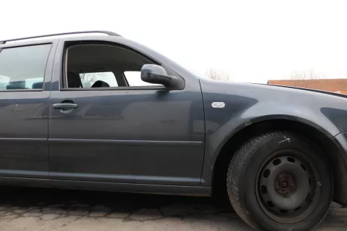 VW Golf 4 Bora Tür vorne rechts Beifahrertür 4/5-Türer+Kombi Variant grau LC7V h