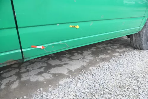 T4 Transporter Tür links Schiebetür mit Scheibe Multivan Caravelle grün Polizei (166175)