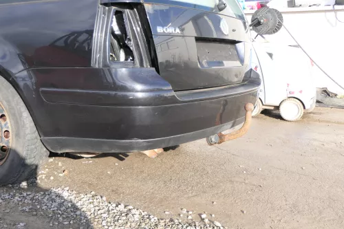 VW Golf 4 Kombi Avant Stoßstange hinten Heckstoßstange Stoßfänger schwarz LC9Z (166217)