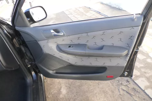 4 x Skoda Fabia 6Y Stufenheck Türverkleidung Verkleidung Tür vorn vorne links re (166394)