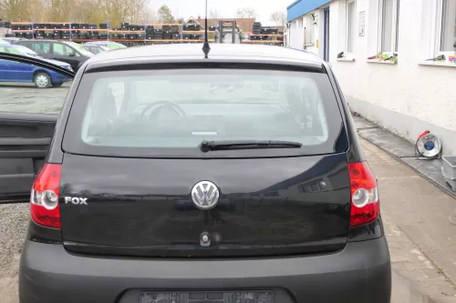 VW Fox 5Z Heckklappe Kofferraumklappe Klappe hinten + Scheibe schwarz LC9Z