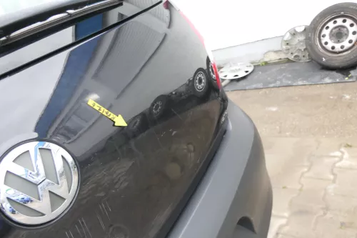 VW Fox 5Z Heckklappe Kofferraumklappe Klappe hinten + Scheibe schwarz LC9Z (166411)