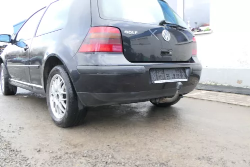 VW Golf 4 Limousine Stoßstange hinten Heckstoßstange Stoßfänger schwarz LC9Z (166433)