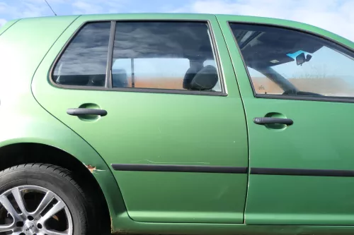 VW Golf 4 Limousine Tür hinten rechts grün LA6P (KEINkombi)
