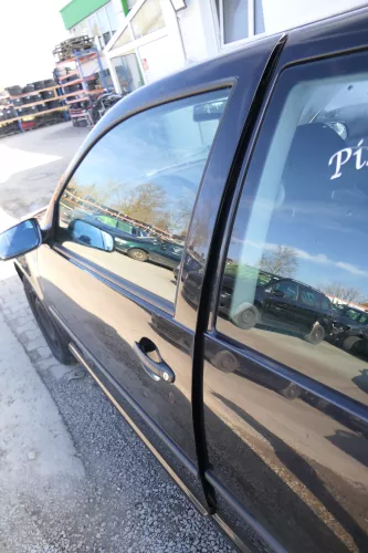 VW Golf 4 Tür vorne links Fahrertür 2/3-Türer schwarz LC9Z ohneAnbauteile (166624)