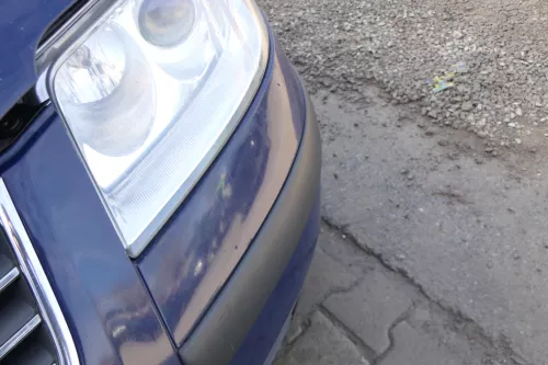 VW Passat 3BG Stoßstange vorne Frontstoßstange Stoßfänger blau LA5E (166640)