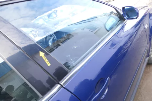 VW Passat 3B 3BG Kombi + Limo Tür vorne rechts Beifahrertür blau LA5E (166642)