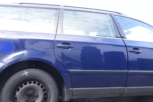 VW Passat 3B 3BG 3B6 Kombi Avant Tür hinten rechts mit Scheibe blau LA5E
