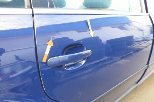 VW Passat 3B 3BG 3B6 Kombi Avant Tür hinten rechts mit Scheibe blau LA5E (166643)