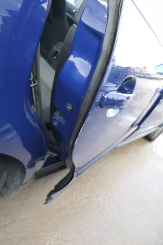 VW Passat 3B 3BG 3B6 Kombi Avant Tür hinten rechts mit Scheibe blau LA5E (166643)