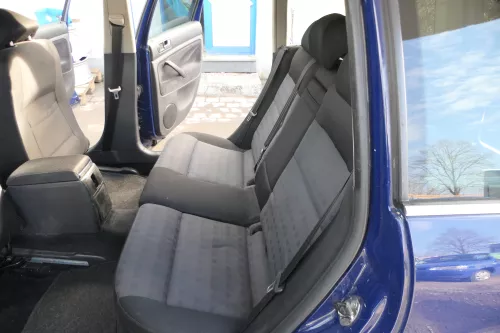 VW Passat 3B 3BG Kombi Variant Sitz Rückbank Rücksitzbank 3 Punkt Gurt Sport (166655)