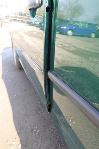 VW Lupo Seat Arosa Tür vorne links Fahrertür grün LA6N (mechanischer FH) (166669)