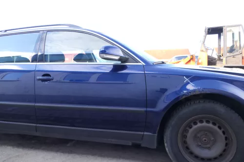 VW Passat 3B 3BG Kombi + Limo Tür vorne rechts Beifahrertür blau LD5Q