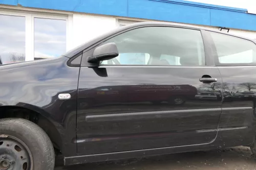 VW Polo 9N 9N3 Tür vorne links Fahrertür 2/3-Türer schwarz LC9Z ohneAnbautei
