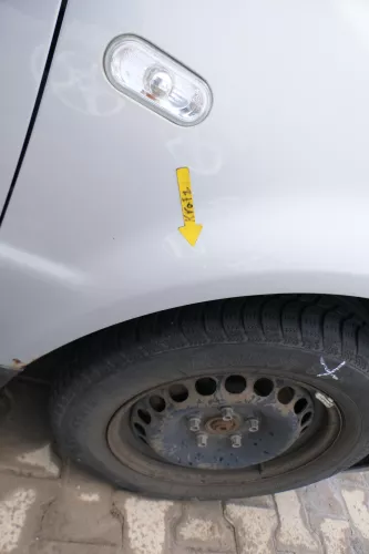 VW Passat 3B Kotflügel vorne rechts silber LB7Z grau - Rost (166902)