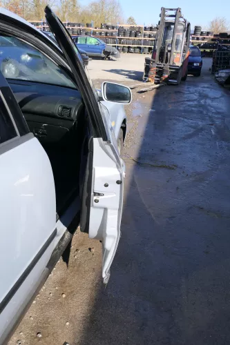 VW Passat 3B 3BG Kombi + Limo Tür vorne rechts Beifahrertür grau silber LB7Z (166968)