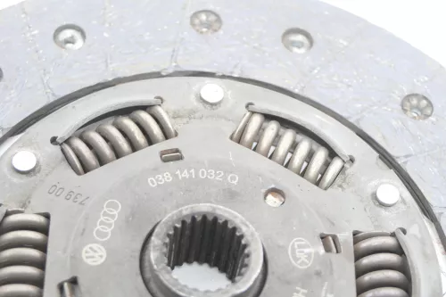 VW Passat 3B A4 B5 Schwungrad Zweimassenschwungrad AVF 1,9 TDI 96kw 136PS (167133)