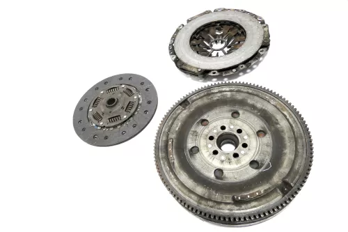 VW Passat 3B A4 B5 Schwungrad Zweimassenschwungrad AVF 1,9 TDI 96kw 136PS (167133)