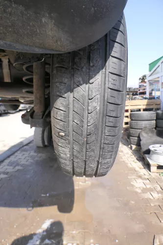 4x VW Polo 9N Felgen Reifen 165/70 R14 81T Sommerreifen 5jx14H2 ET35 ca. 4-5mm (167256)