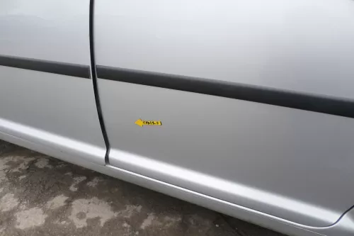 VW Golf 4 Limousine Tür hinten links silber LA7W (KEINkombi) (167447)