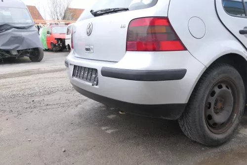 VW Golf 4 Limousine Stoßstange hinten Heckstoßstange Stoßfänger grau LA7W (167448)