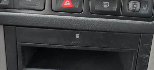 VW Golf 4 Bora Becherhalter Getränkehalter für Dosen Halter Getränke (167458)