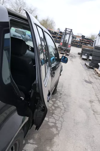 VW Golf 4 Limousine Tür hinten rechts schwarz LC9Z (KEINkombi) (167529)