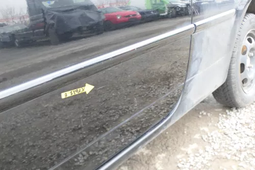 VW Lupo Seat Arosa Tür vorne links Fahrertür schwarz L041 (für elektr.Fensterhe (167568)