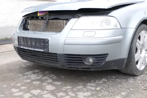 VW Passat 3BG Stoßstange vorne Frontstoßstange Stoßfänger grau LA7S SWR (167595)