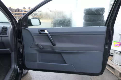 1x VW Polo 9N Türverkleidung Verkleidung Tür vorne rechts 2/3-Türer Beifahrertür
