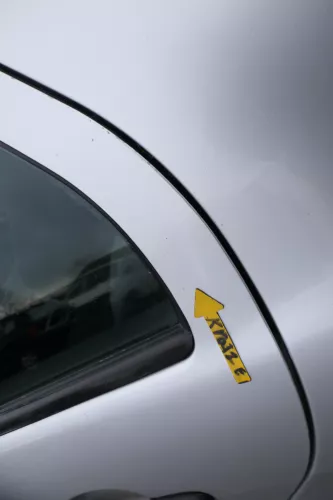 Skoda Fabia 6Y Limousine Schrägheck Tür hinten links grau silber LF7T (167767)