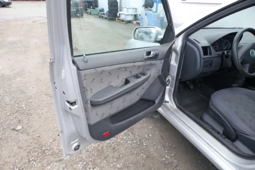 4 x Skoda Fabia 6Y Stufenheck Türverkleidung Verkleidung Tür vorn vorne links re (167772)