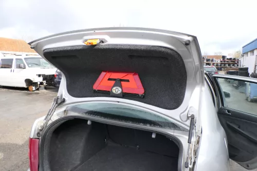 Skoda Fabia 6Y Abdeckung Verkleidung Kofferraum hinten Heckklappe Stufenheck