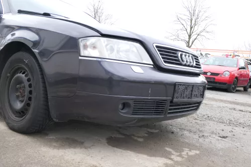 Audi A6 4B Frontstoßstange Stoßstange vorn vorne Stoßfänger blau lila LZ4V SWR (167794)