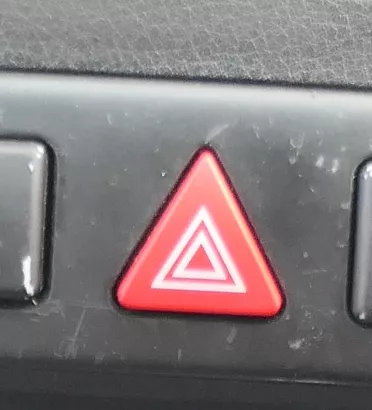 Audi A6 4B Warnblinker Relais Warnblinkerschalter Schalter 4B0941509K Knopf