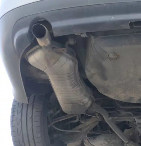 1x Audi A6 4B Quattro Allrad Auspuff Endschalldämpfer links hinten 2,5 TDI