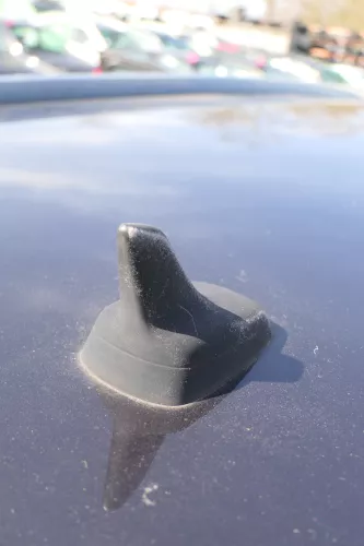 Audi Q7 4L Antenne Antennenstab Antennensockel Sockel 4L0035503F schwarz (167972)