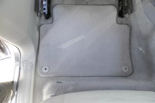 2x Original Audi Q7 4L Fußmatten Fußmatte hinten links und rechts grau Achatgrau (168130)