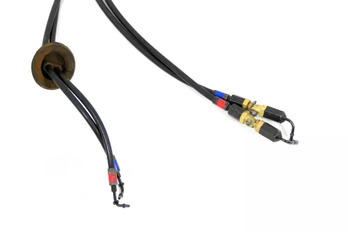 VW Touareg 7L Heckklappe Leitung Leitungen Druckschlauch  für Dämpfer (168254)