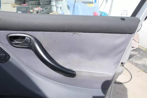 1x Seat Leon 1M Toledo Türverkleidung Verkleidung Tür hinten rechts grau Griff