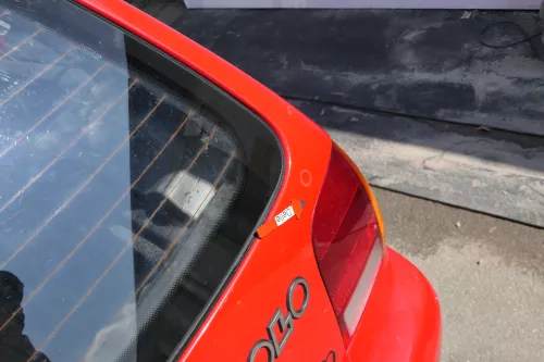 VW Polo 6N Heckklappe Klappe hinten Kofferraumklappe mit Scheibe rot LP3G (168397)