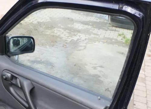 VW Polo 6N 6N2 vorne rechts Fenster Scheibe in Tür Fensterscheibe 4/5-Türer (168403)
