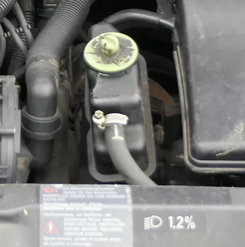 VW New Beetle Saugschlauch Servoschlauch Servoleitung 1C0422889E mit Behälter