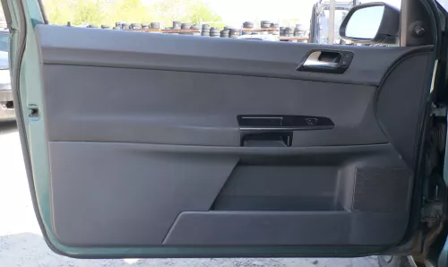 1x VW Polo 9N Türverkleidung Verkleidung Tür vorne links 2/3-Türer Fahrertür