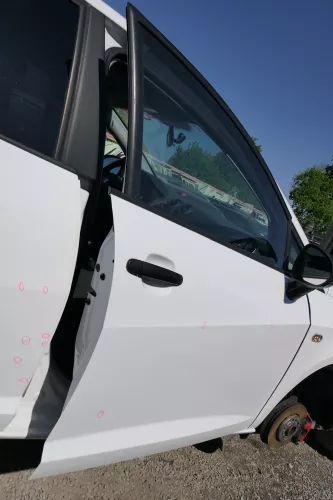 Ibiza 6J Tür vorne rechts Beifahrertür weiß LB9A 4/5-Türer - ohne Anbauteile (168953)