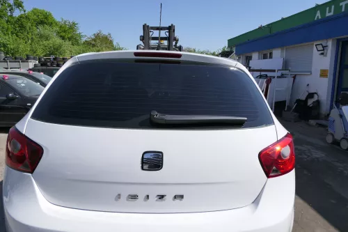 Seat Ibiza 6J Heckklappe Klappe hinten 4/5-Türer weiß LB9A mit Scheibe