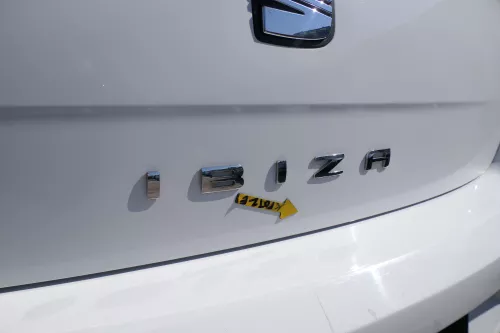 Seat Ibiza 6J Heckklappe Klappe hinten 4/5-Türer weiß LB9A mit Scheibe (168955)