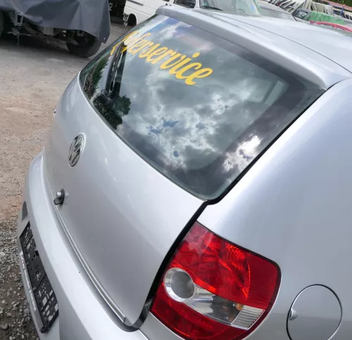 VW Fox 5Z Heckklappe Kofferraumklappe Klappe hinten + Scheibe silber LA7W (168983)