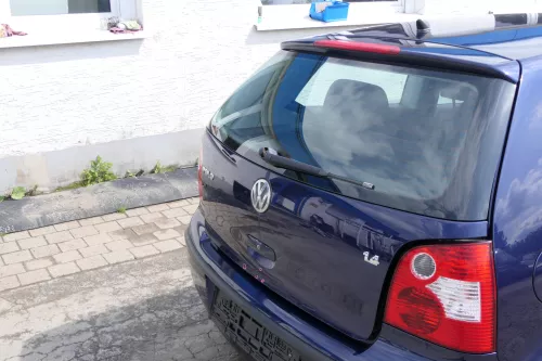 VW Polo 9N3 9N Heckklappe Kofferraumklappe Klappe blau LB5N ohne Anbauteile (169116)