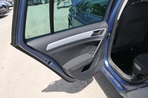 1x VW Golf 7 5G AU Variant Kombi Türverkleidung Tür hinten links schwarz (169154)